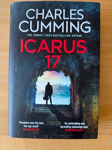 Icarus charles cumming - -,